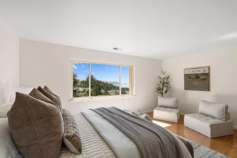 Bedroom - 627 Hickey Blvd D, Pacifica, CA 94044 photo 2 of 5