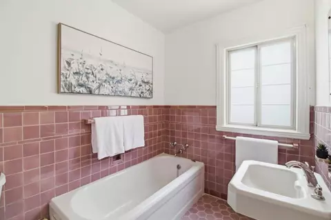 Bath - 193 Poplar Ave, Millbrae, CA 94030 photo 1 of 1