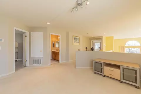 Entry Way - 1910 Whitman St, Salinas, CA 93906 photo 4 of 5
