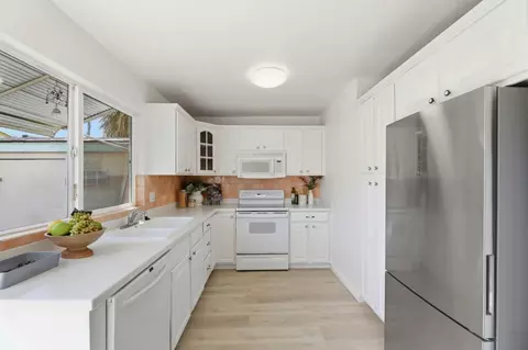 Kitchen - 1550 Clear Lake Ave, Milpitas, CA 95035 photo 1 of 2