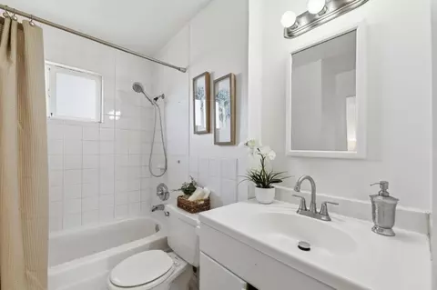 Bath - 1550 Clear Lake Ave, Milpitas, CA 95035 photo 2 of 3