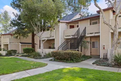 1054 Cedar Gables Dr, San Jose, CA 95118