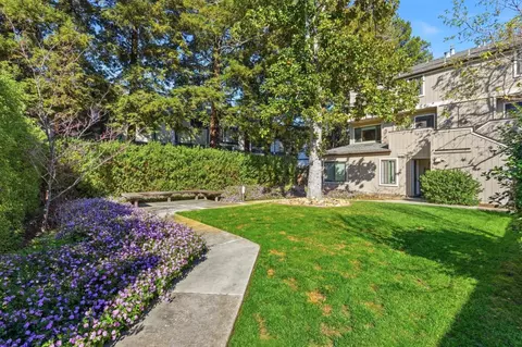 Exterior - 137 Union Ave A, Campbell, CA 95008 photo 11 of 12