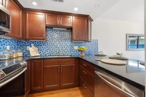Kitchen - 137 Union Ave A, Campbell, CA 95008 photo 2 of 3