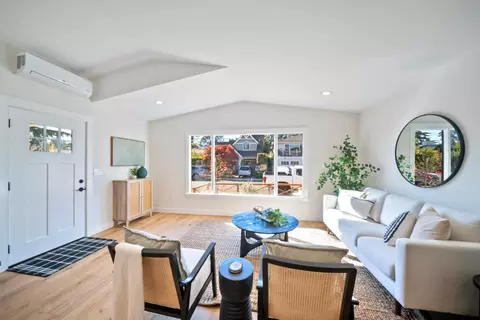 Entry Way - 604 Oak Dr, Capitola, CA 95010 photo 1 of 3