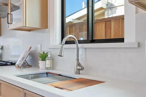 Kitchen - 604 Oak Dr, Capitola, CA 95010 photo 7 of 7