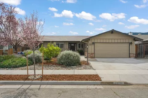 1330 Redwood Ln, Gilroy, CA 95020