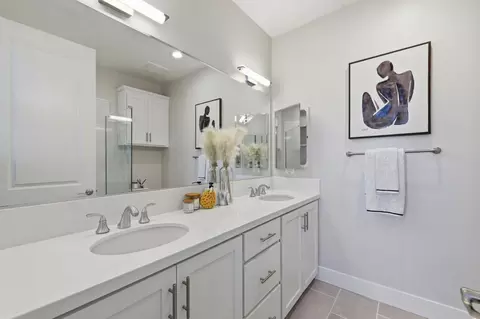 Bath - 1911 Stella St, Mountain View, CA 94043 photo 1 of 4