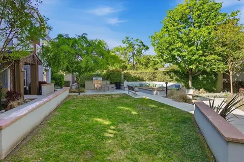 Exterior - 1911 Stella St, Mountain View, CA 94043 photo 5 of 7