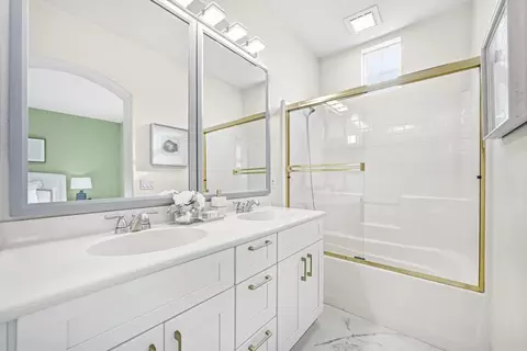 Bath - 59 Wind Song, Milpitas, CA 95035 photo 2 of 6