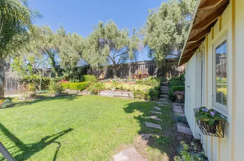 Exterior - 58 Young Dr, Salinas, CA 93901 photo 8 of 16