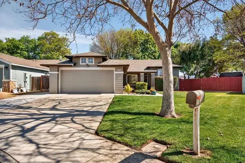 1991 Ervin Ct, Hollister, CA 95023