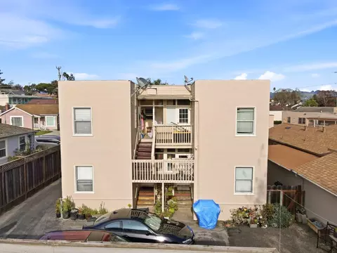 Exterior - 15 Eastern Dr, Watsonville, CA 95076 photo 8 of 9