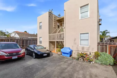 Exterior - 15 Eastern Dr, Watsonville, CA 95076 photo 3 of 9