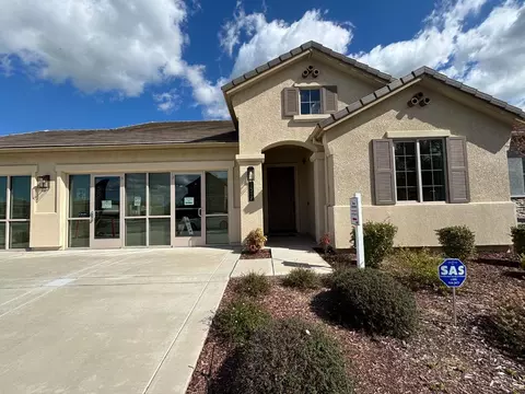 1517 Santana Ranch Dr, Hollister, CA 95023