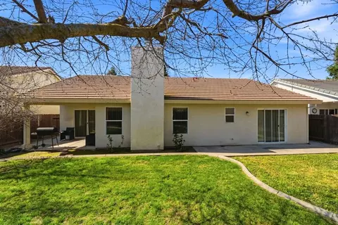 Exterior - 3882 Pintail Ct, Merced, CA 95340 photo 5 of 7