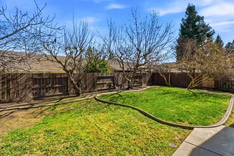 Exterior - 3882 Pintail Ct, Merced, CA 95340 photo 7 of 7