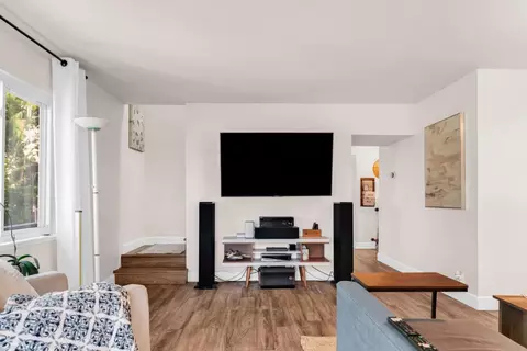 Living - 722 Gleneagle Ave, Hayward, CA 94544 photo 3 of 4
