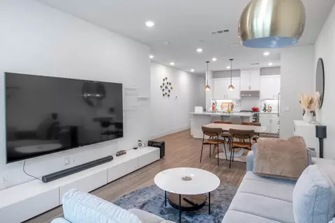 1420 Civic Center Dr 2, Santa Clara, CA 95050