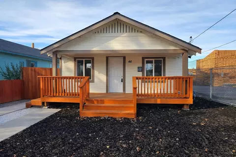 46 South St, Hollister, CA 95023