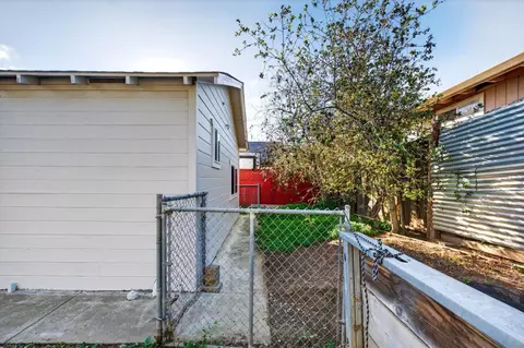 Exterior - 123 Prado St, Salinas, CA 93906 photo 12 of 13