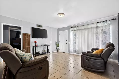 Living - 123 Prado St, Salinas, CA 93906 photo 2 of 2