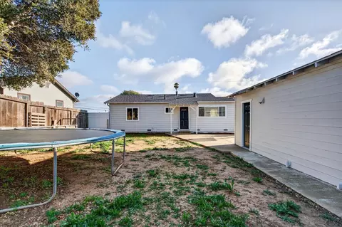 Exterior - 123 Prado St, Salinas, CA 93906 photo 11 of 13