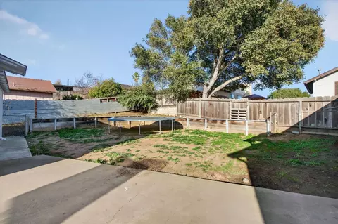 Exterior - 123 Prado St, Salinas, CA 93906 photo 8 of 13