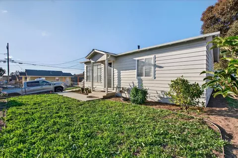 Exterior - 123 Prado St, Salinas, CA 93906 photo 3 of 13
