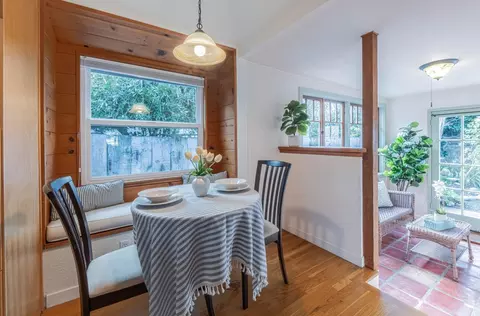 516 8th St, Pacific Grove, CA 93950