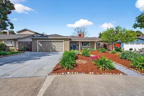 1312 Lubich Dr, Mountain View, CA 94040