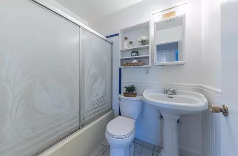 Bath - 1489 Lassen Ave, Salinas, CA 93906 photo 2 of 2