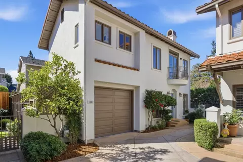 1333 Hoover St, Menlo Park, CA 94025