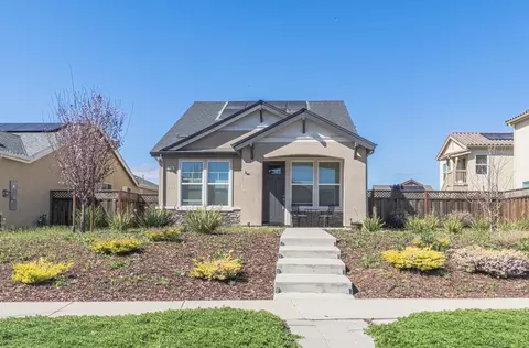 680 Lewis St, King City, CA 93930