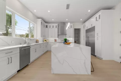 Kitchen - 810 Virginia Ct, Campbell, CA 95008 photo 3 of 6