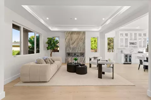 Living - 810 Virginia Ct, Campbell, CA 95008 photo 1 of 5