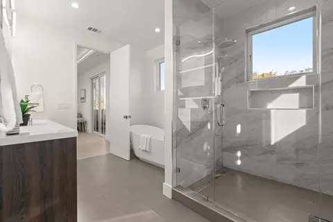 Bath - 810 Virginia Ct, Campbell, CA 95008 photo 5 of 9