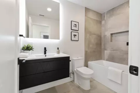 Bath - 390 Valmy St, Milpitas, CA 95035 photo 2 of 5