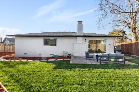 Exterior - 390 Valmy St, Milpitas, CA 95035 photo 3 of 8
