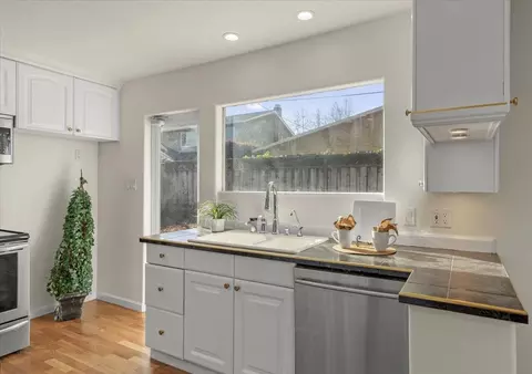Kitchen - 3393 Kathleen St, San Jose, CA 95124 photo 3 of 4
