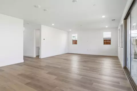 Living - 7344 Ailes Ct, Gilroy, CA 95020 photo 2 of 3