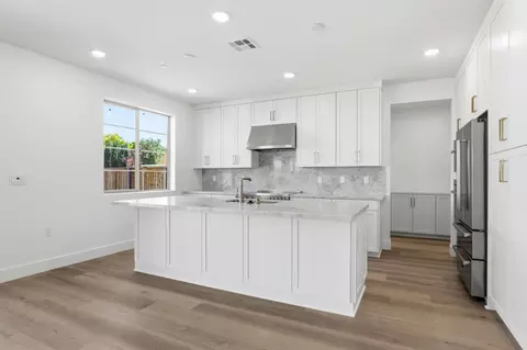 Kitchen - 7344 Ailes Ct, Gilroy, CA 95020 photo 3 of 5