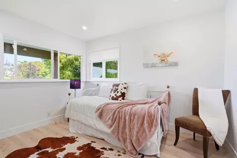 Bedroom - 27 Midway Ave, Mill Valley, CA 94941 photo 6 of 6