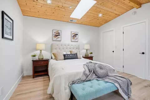 Bedroom - 27 Midway Ave, Mill Valley, CA 94941 photo 2 of 6