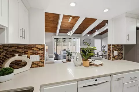 751 W Middlefield Rd C, Mountain View, CA 94043 photo 9