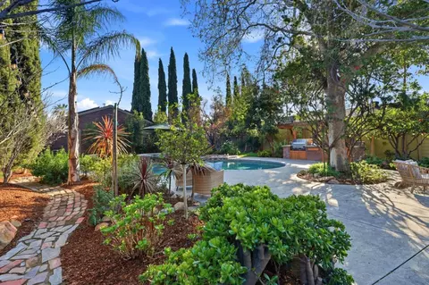404 Shamrock Dr, Campbell, CA 95008