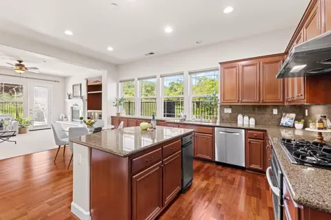 Kitchen - 7071 Eagle Ridge Dr, Gilroy, CA 95020 photo 5 of 7
