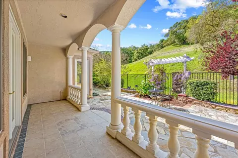 Exterior - 7071 Eagle Ridge Dr, Gilroy, CA 95020 photo 5 of 18