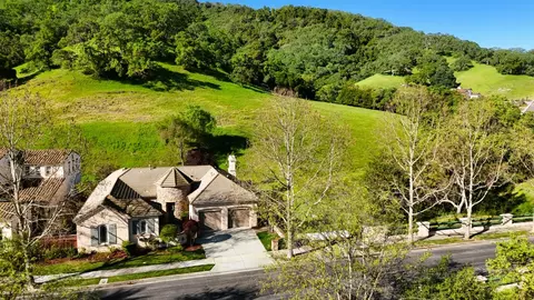 View/Area - 7071 Eagle Ridge Dr, Gilroy, CA 95020 photo 1 of 9