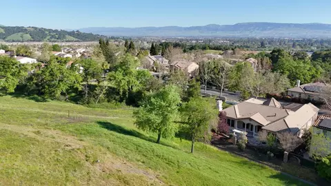 View/Area - 7071 Eagle Ridge Dr, Gilroy, CA 95020 photo 3 of 9